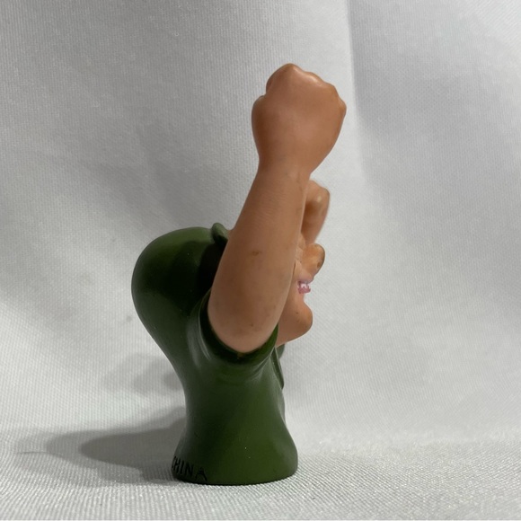 VINTAGE Hunchback of Notre Dame Quasimodo finger puppet figure great condition - Picture 3 of 9